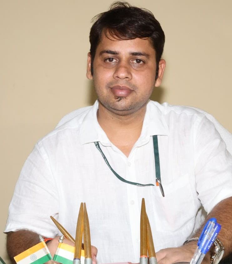 Dr. Manish Kumar's profile